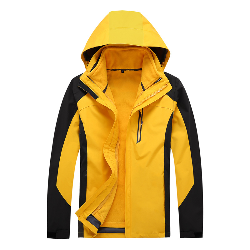 定制棉服中滑雪服和沖鋒衣的不同之處