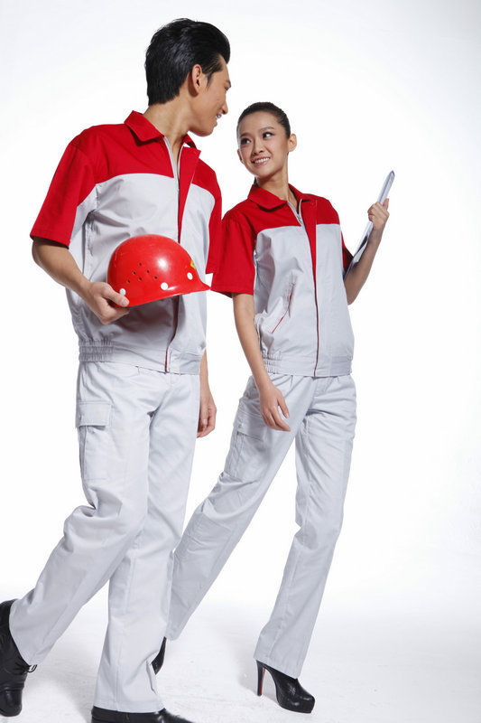 工作服定做中有哪些不能忽視的細(xì)節(jié)呢?夏季工服定制用什么面料?